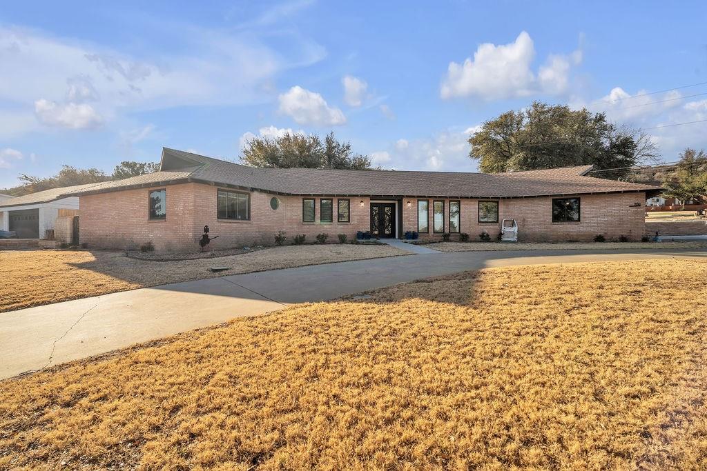 700 Highland Dr, Big Spring, Texas image 1