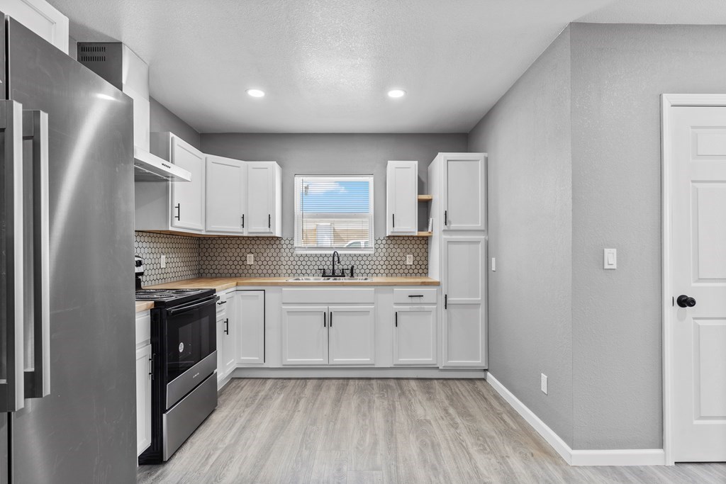 1344 E 5th St, Odessa, Texas image 7