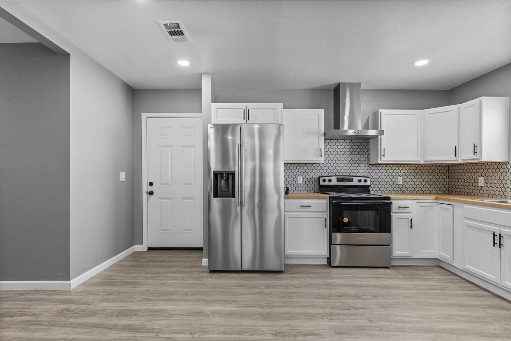 1344 E 5th St, Odessa, Texas image 6