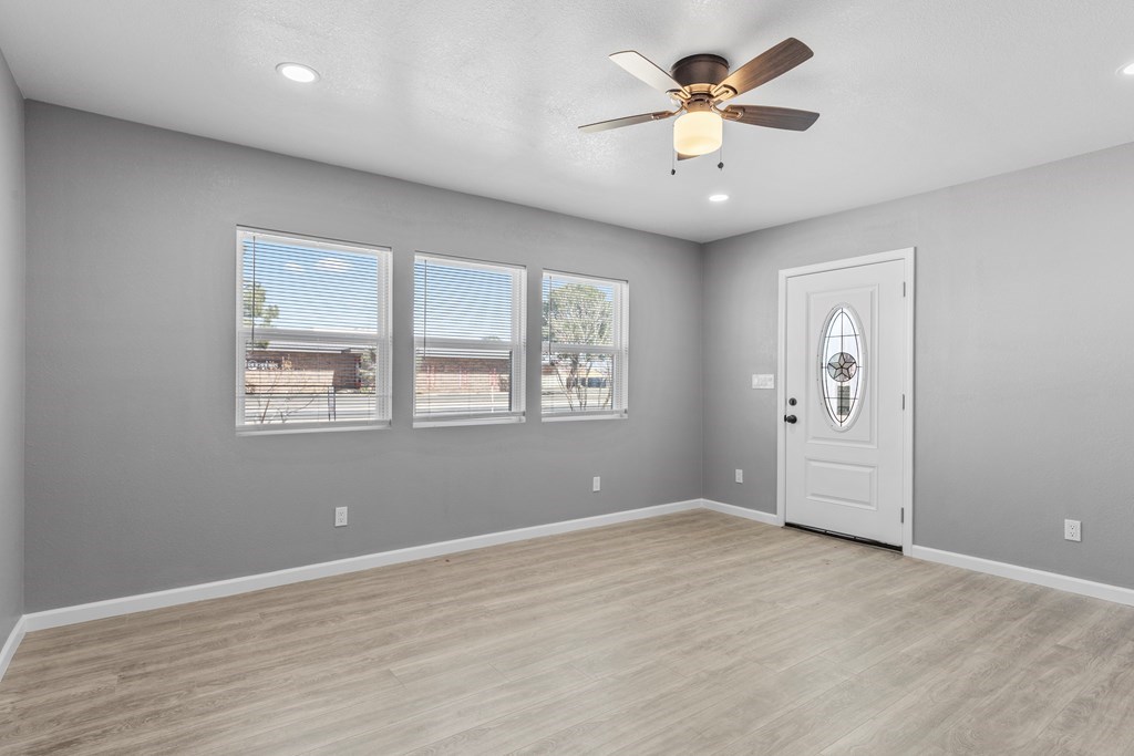 1344 E 5th St, Odessa, Texas image 4