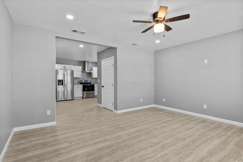 1344 E 5th St, Odessa, Texas image 5