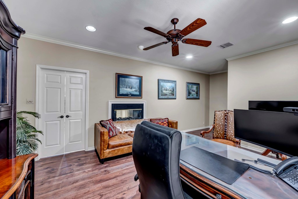 5600 Greenridge, Midland, Texas image 42