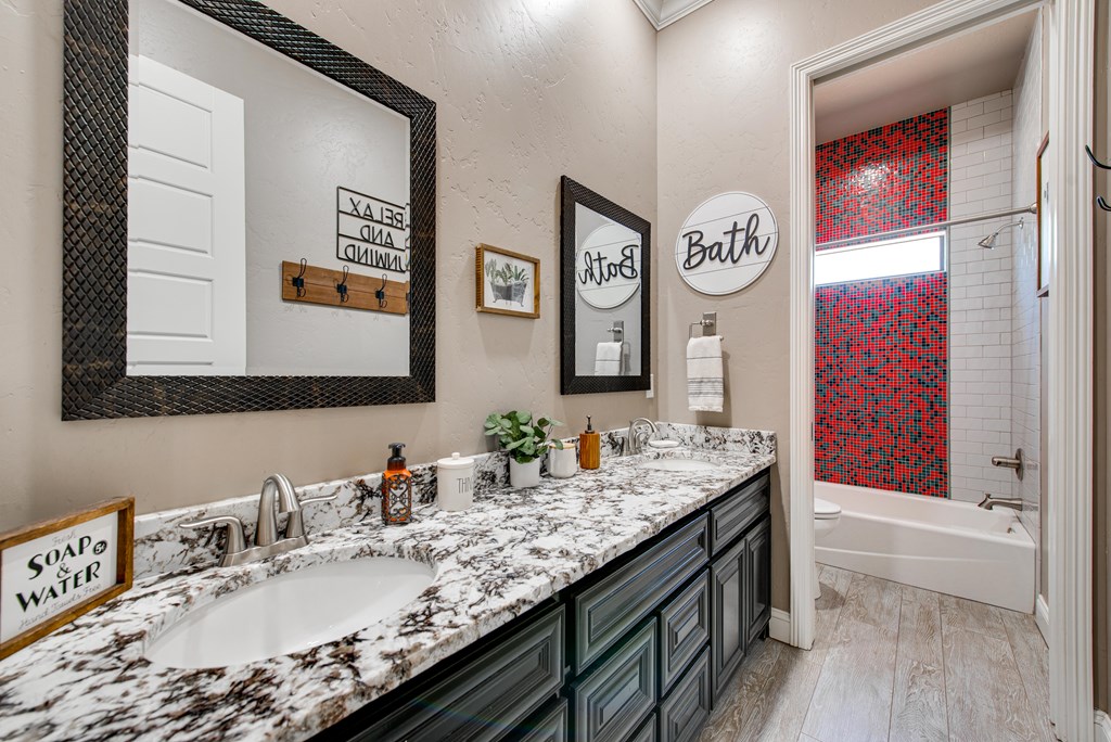 6610 Mosswood Dr, Midland, Texas image 40