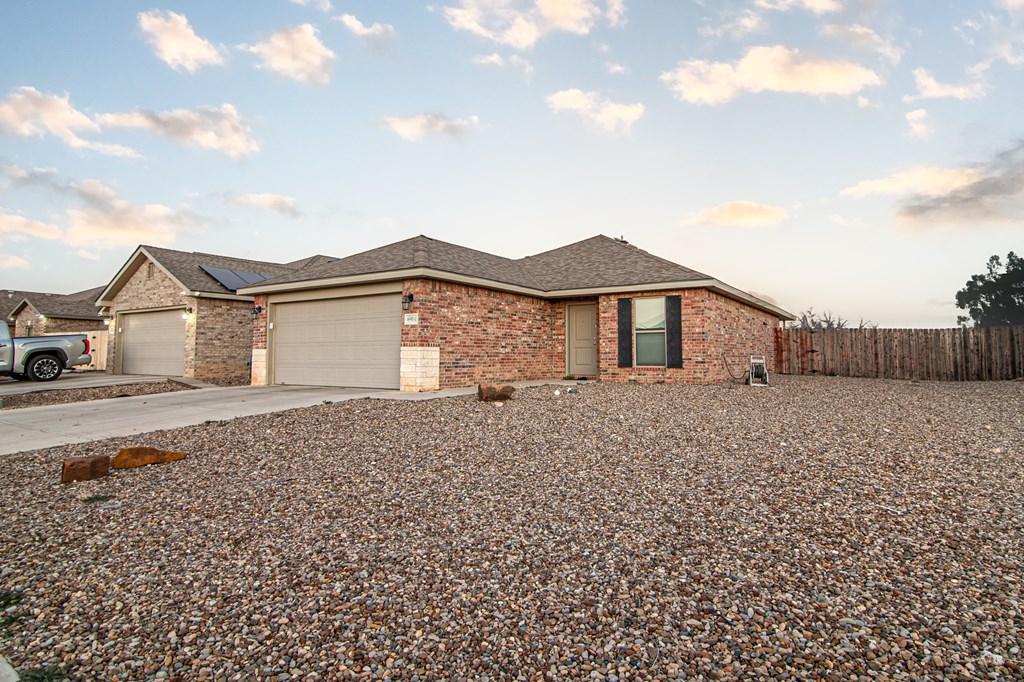 6904 Corral Dr, Midland, Texas image 2