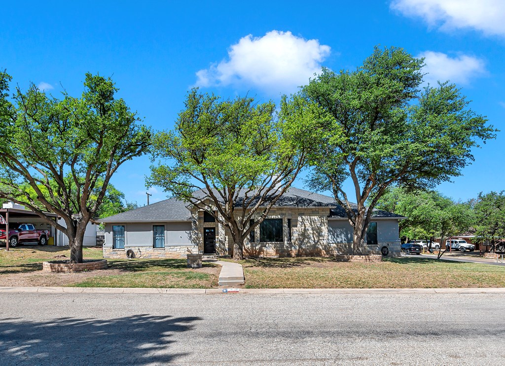 1600 Indian Hills, Big Spring, Texas image 5