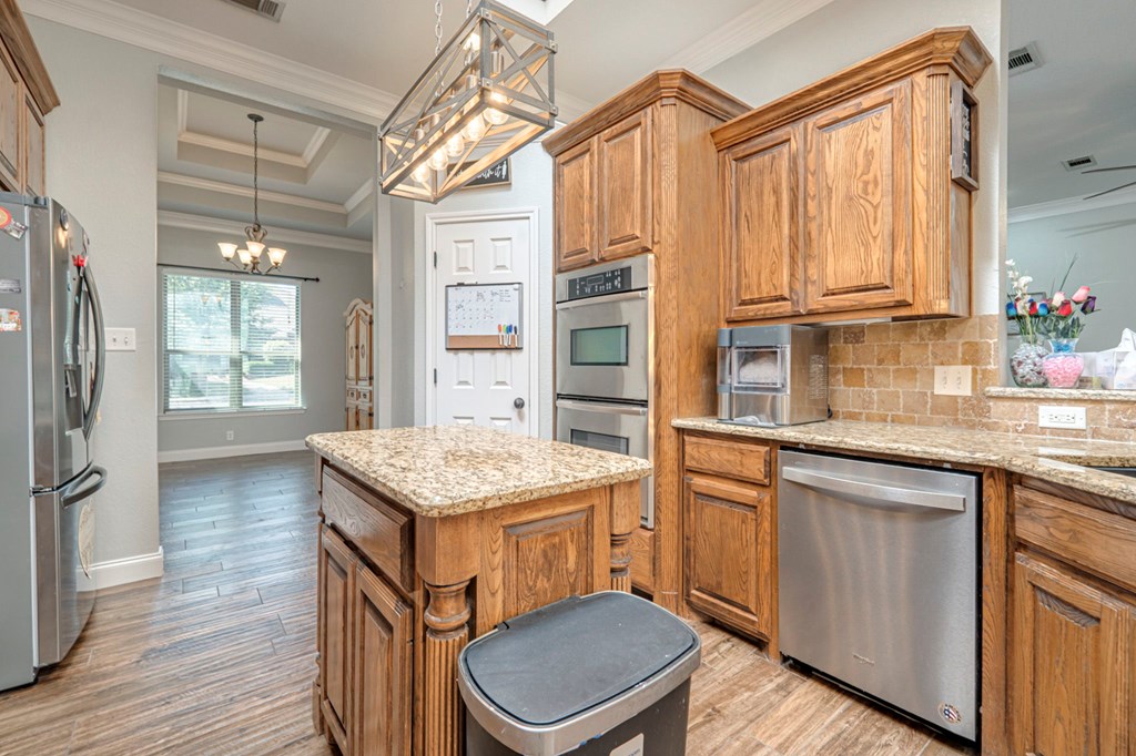5308 Castle Pine Road, Midland, Texas image 12