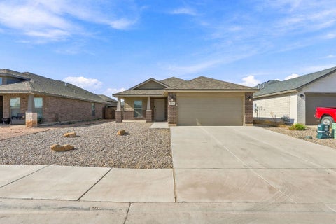 Homes For Sale - 2905 Stagecoach Court<br/> Midland, TX 79705