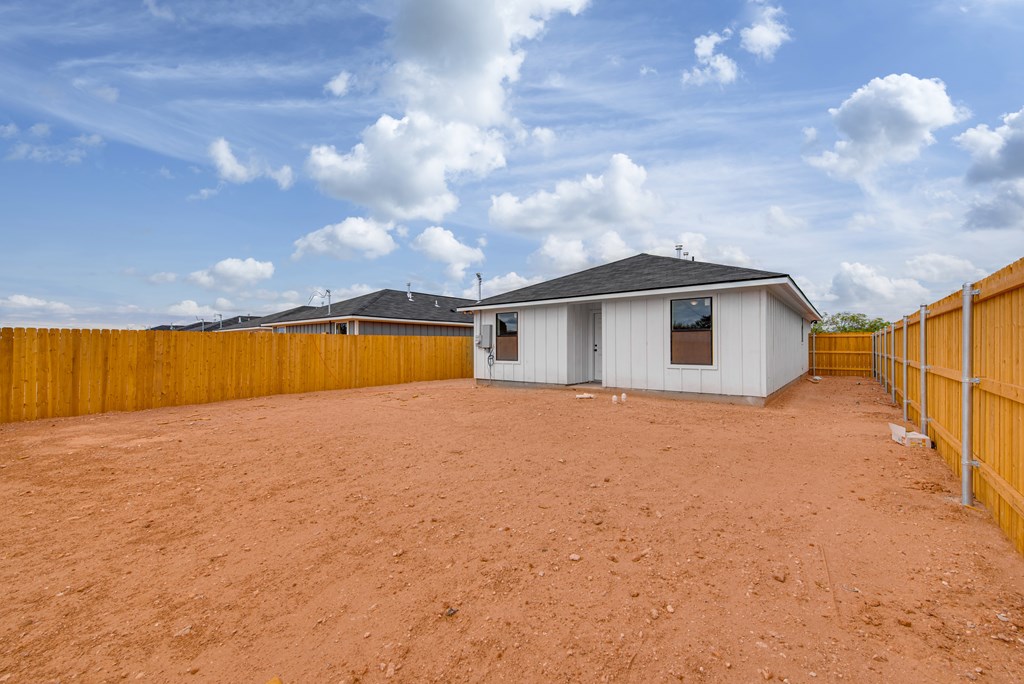 717 Benton, Midland, Texas image 21