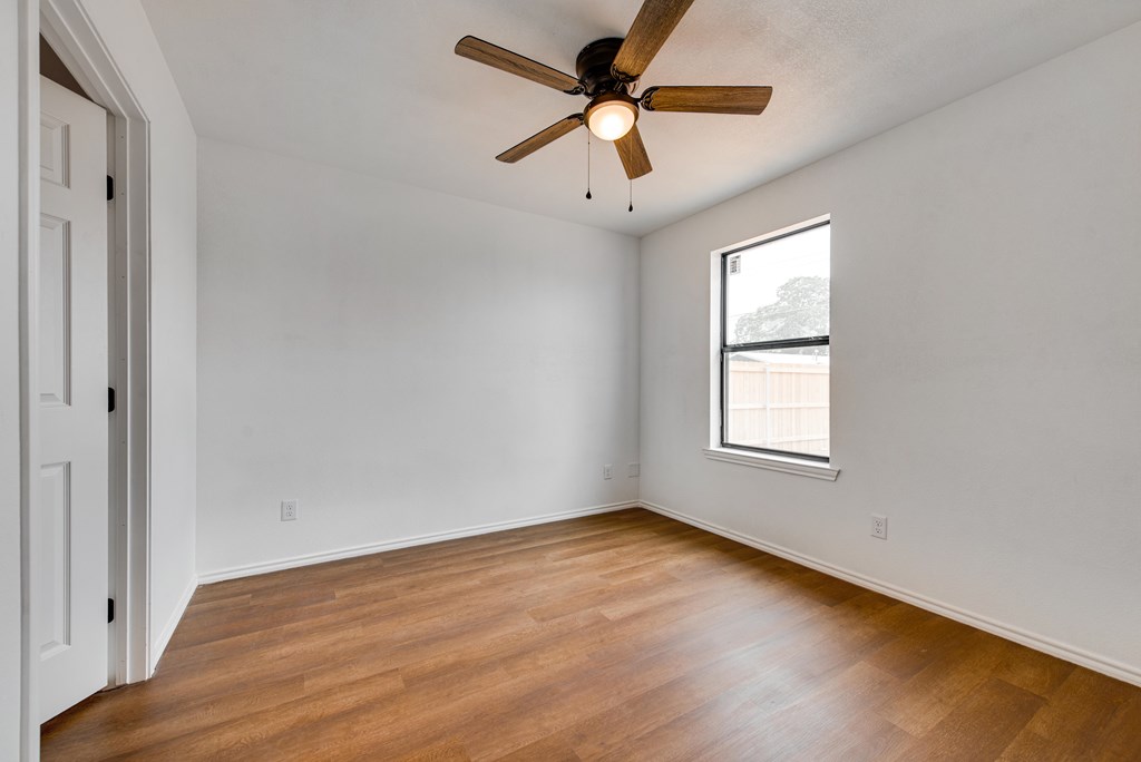 717 Benton, Midland, Texas image 16