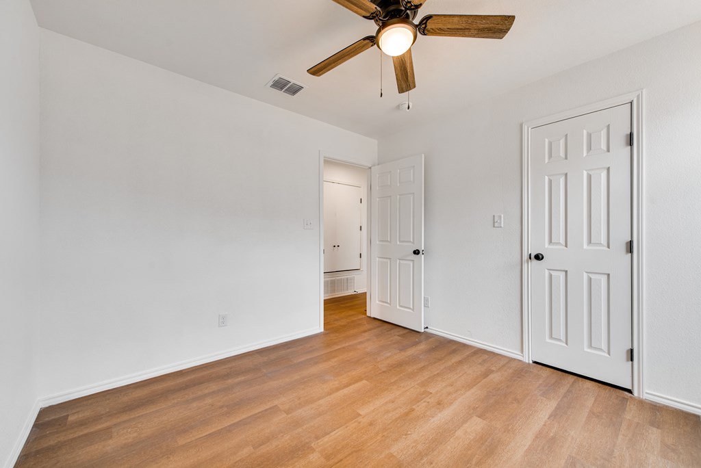 717 Benton, Midland, Texas image 13