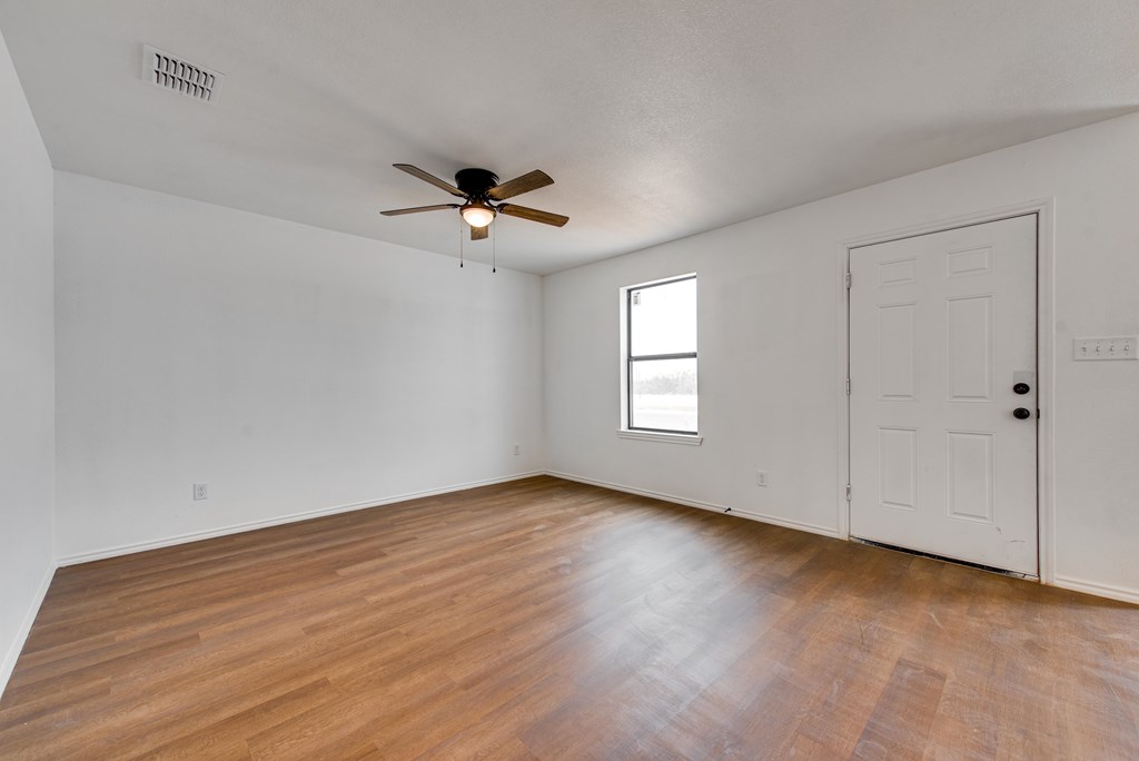 717 Benton, Midland, Texas image 7