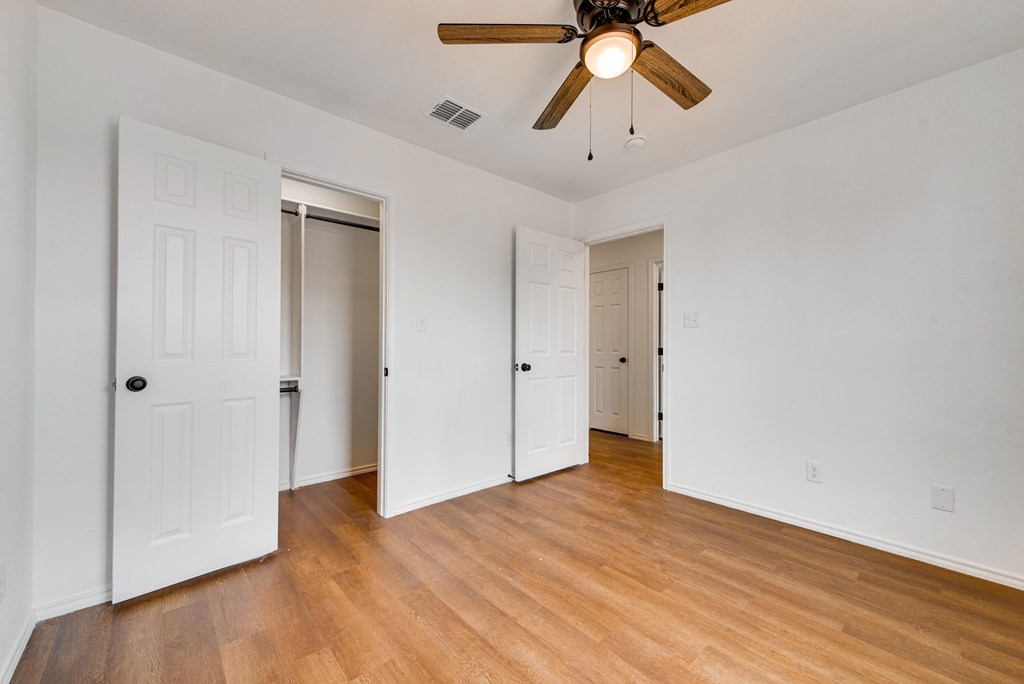 717 Benton, Midland, Texas image 15