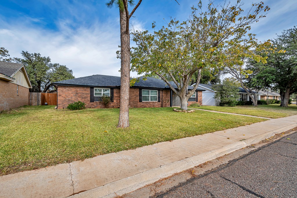 2504 Goddard Dr, Midland, Texas image 2