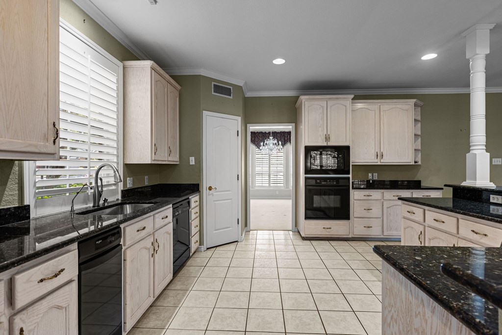 5708 Ridgemont Place, Midland, Texas image 13