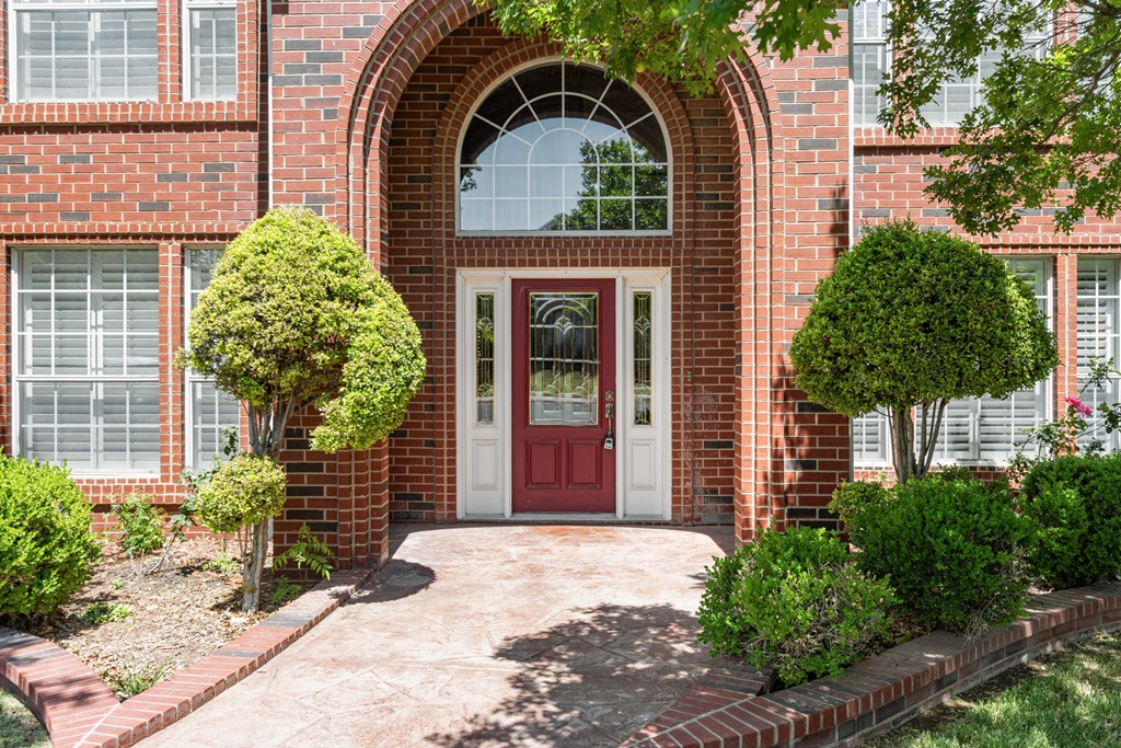 5708 Ridgemont Place, Midland, Texas image 2