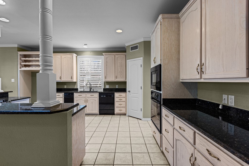 5708 Ridgemont Place, Midland, Texas image 15