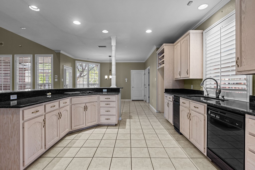 5708 Ridgemont Place, Midland, Texas image 14