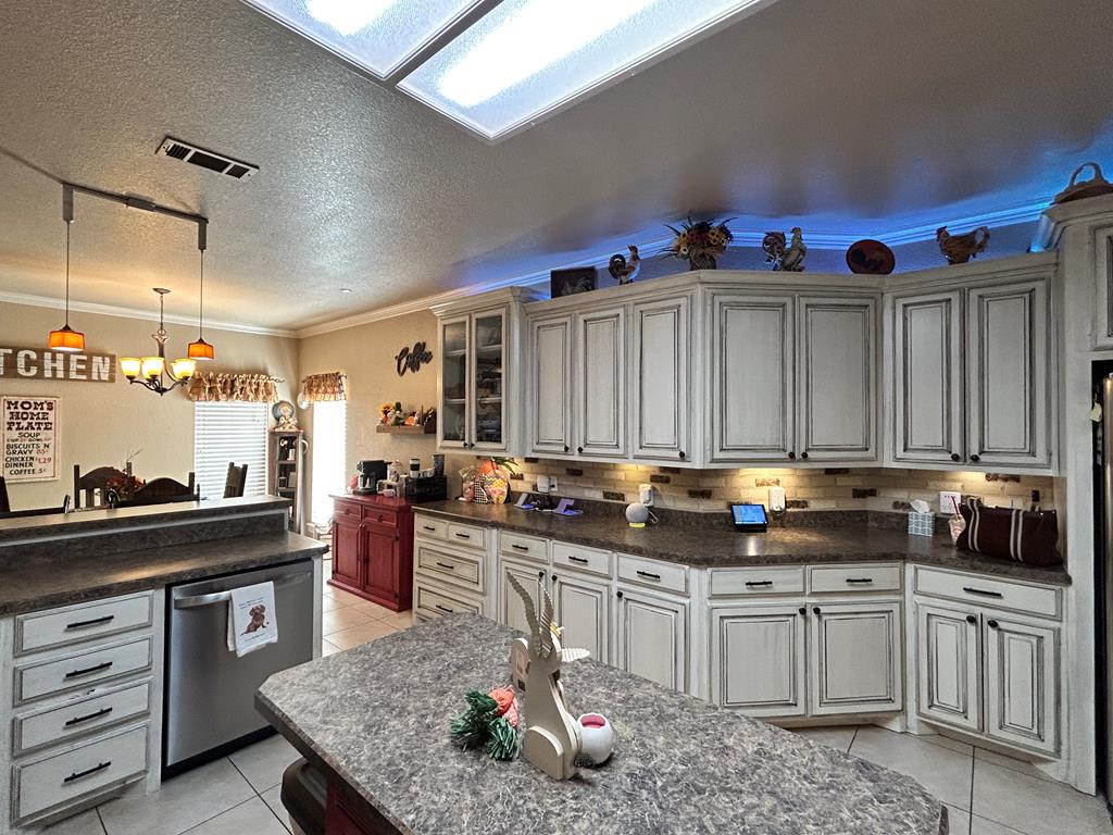 390 NE County Rd 1250, Andrews, Texas image 18