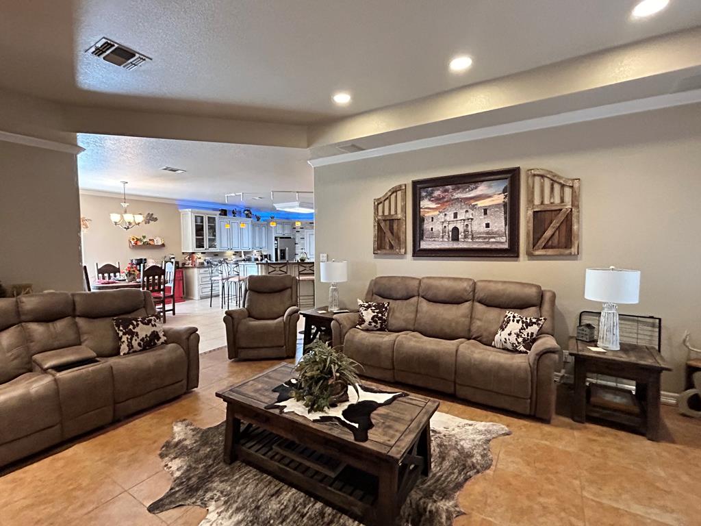 390 NE County Rd 1250, Andrews, Texas image 25