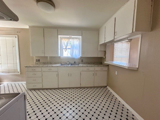 3757 Avondale