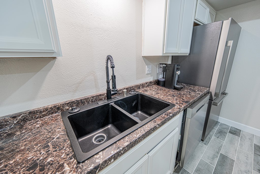 2100 Wadley Ave W #28, Midland, Texas image 28