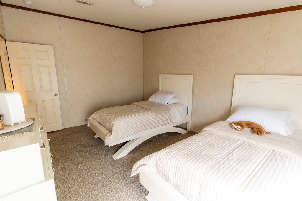 1014 W County Rd 132, Midland, Texas image 17