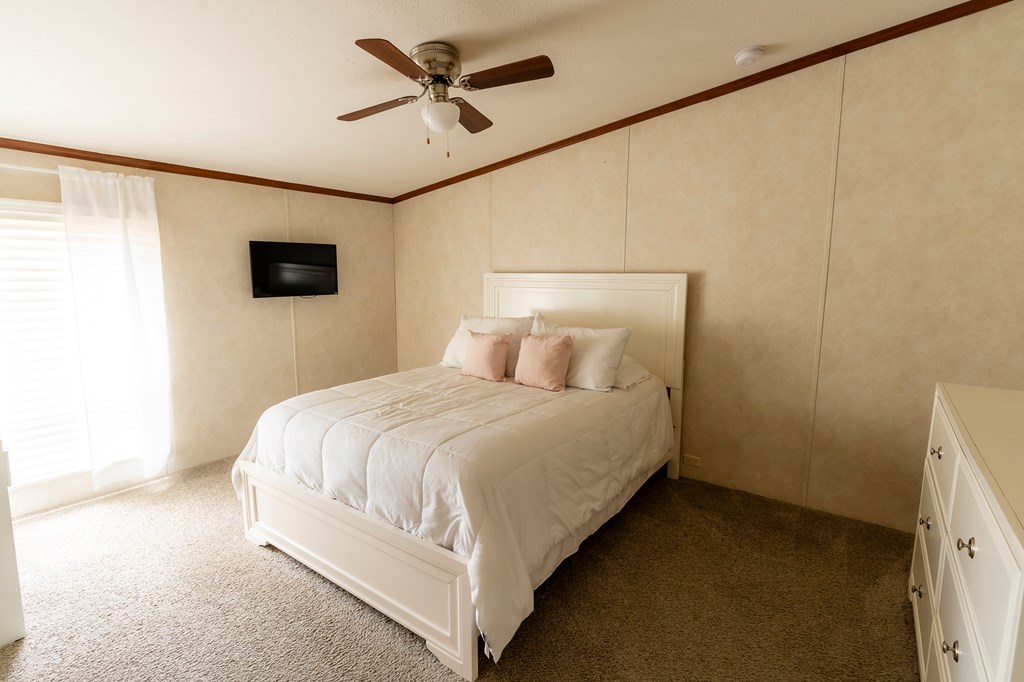 1014 W County Rd 132, Midland, Texas image 15