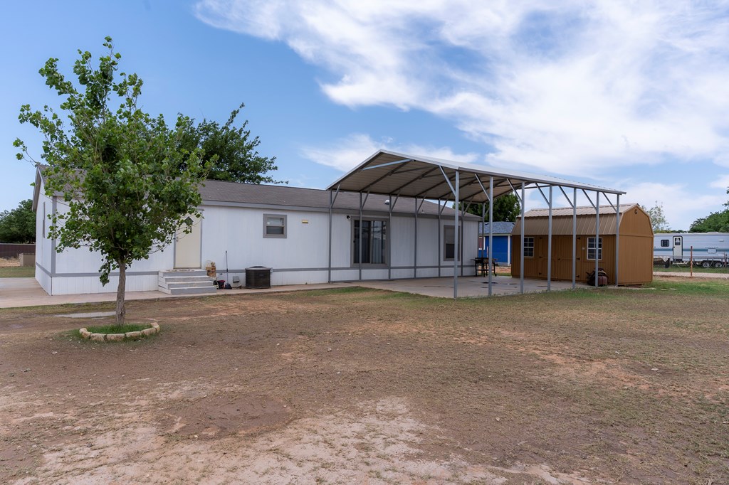 1014 W County Rd 132, Midland, Texas image 28