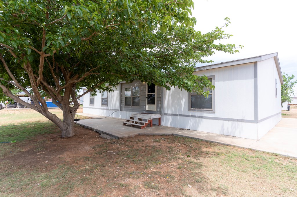 1014 W County Rd 132, Midland, Texas image 25
