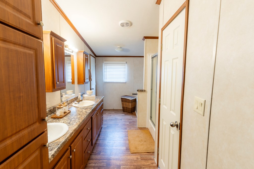 1014 W County Rd 132, Midland, Texas image 20