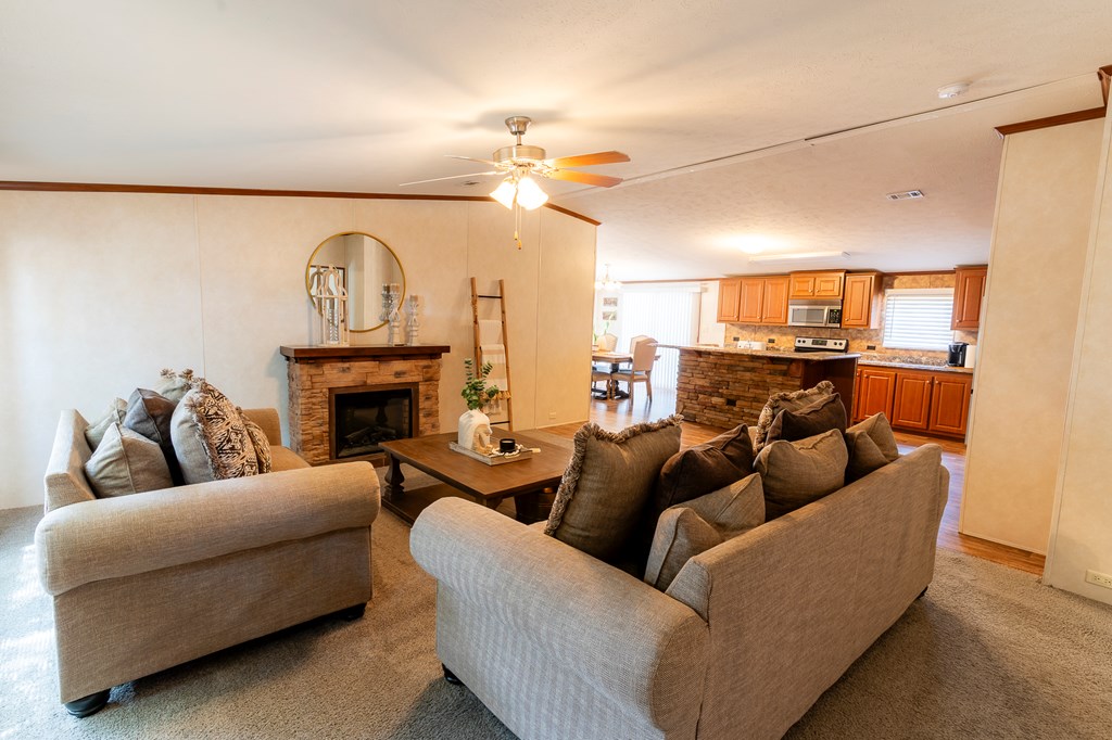 1014 W County Rd 132, Midland, Texas image 4
