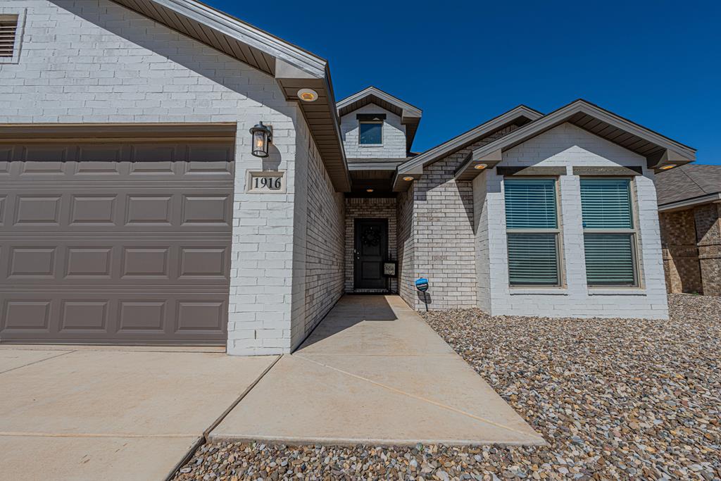 1916 S County Rd 1118, Midland, Texas image 1