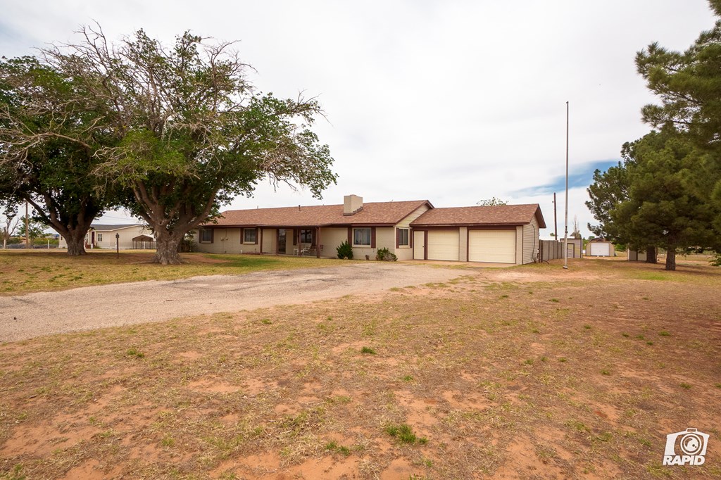 2606 W County Rd 140, Midland, Texas image 2
