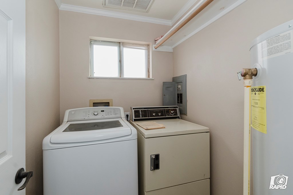 2606 W County Rd 140, Midland, Texas image 31