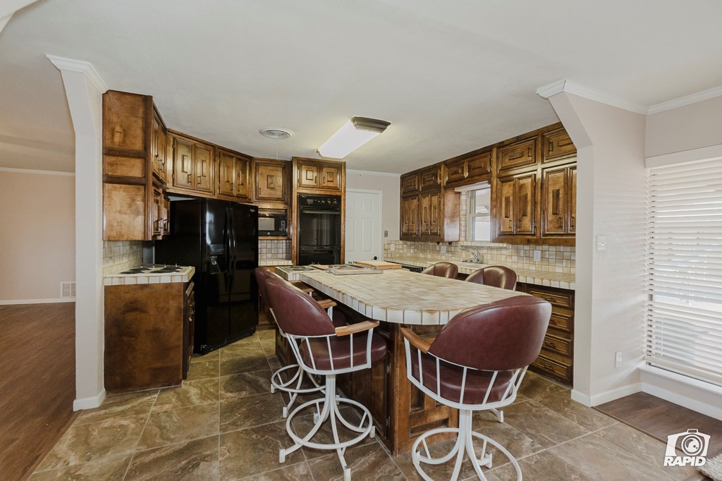 2606 W County Rd 140, Midland, Texas image 12