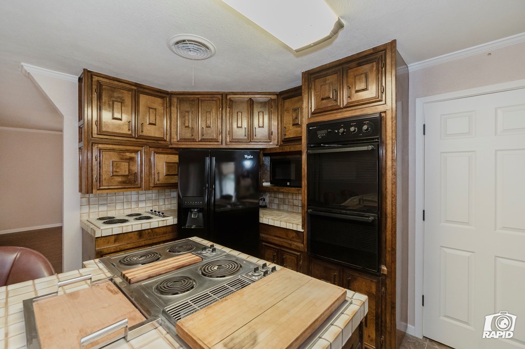 2606 W County Rd 140, Midland, Texas image 13