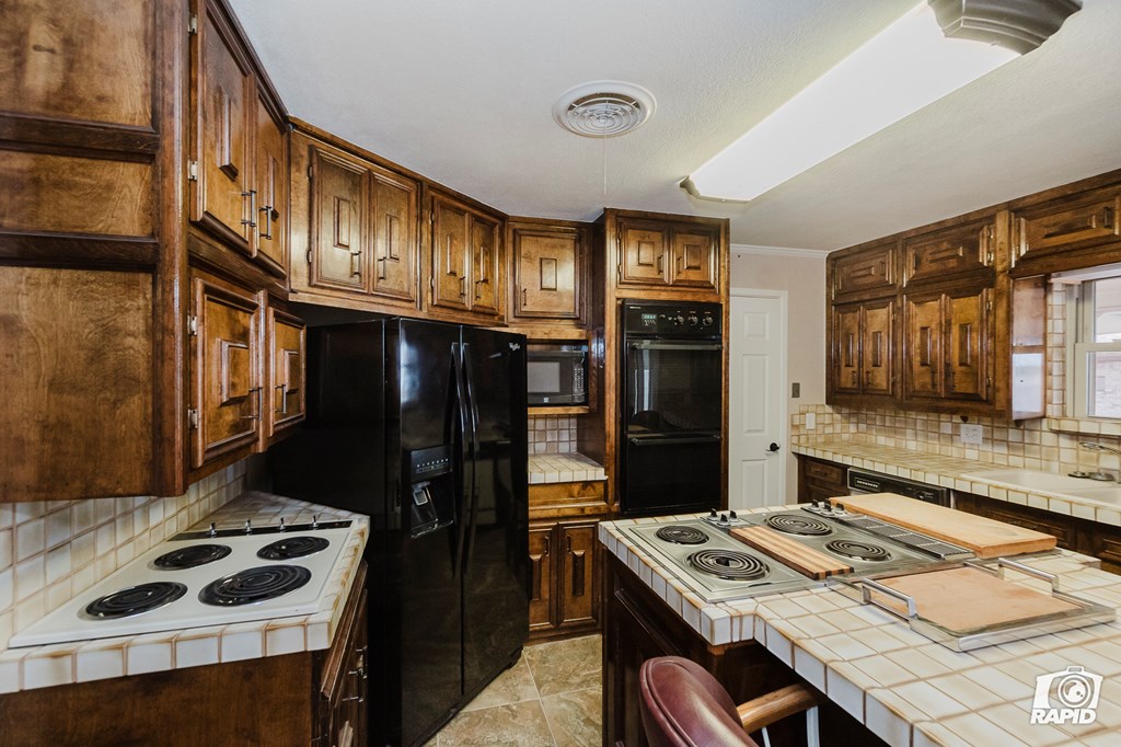2606 W County Rd 140, Midland, Texas image 14