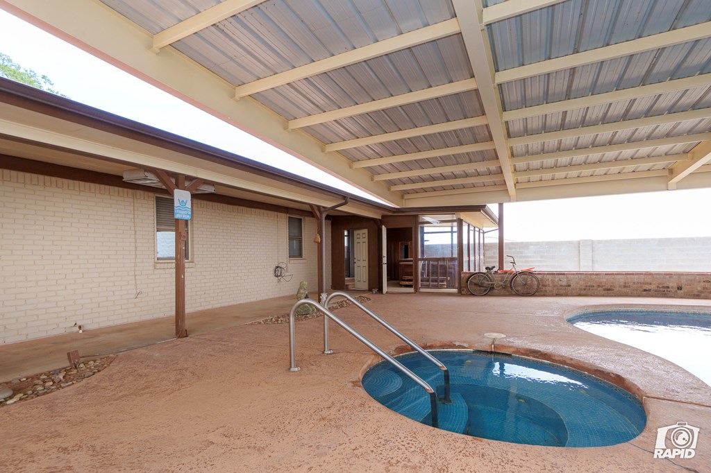 2606 W County Rd 140, Midland, Texas image 38