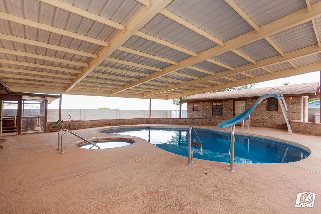 2606 W County Rd 140, Midland, Texas image 37