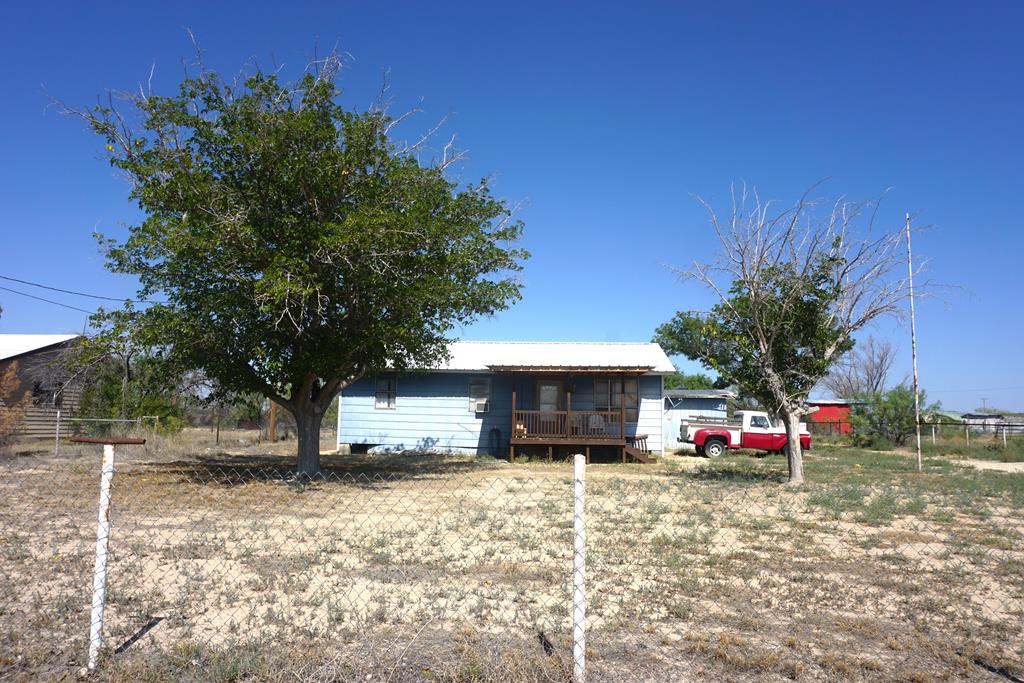 1369 Killdeer St, Fort Stockton, Texas image 1