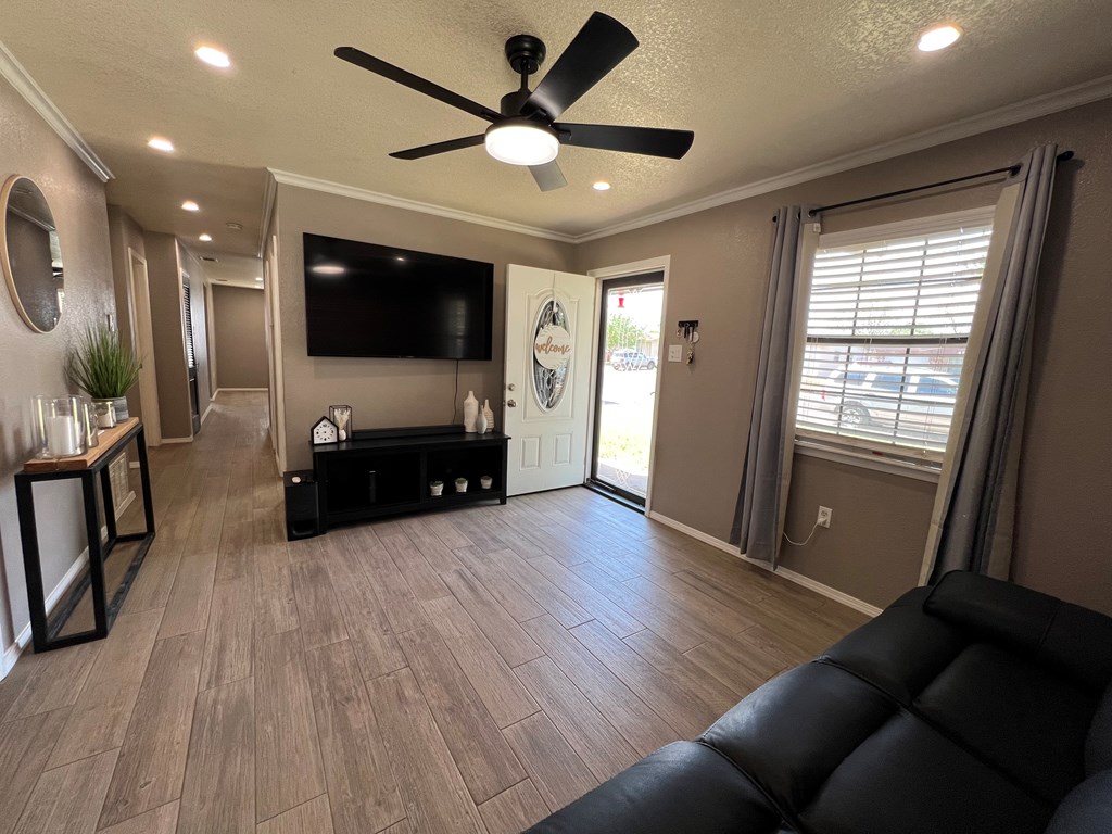 4605 Cherokee Dr, Midland, Texas image 3