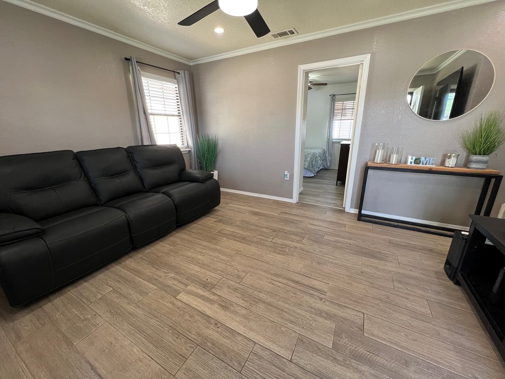 4605 Cherokee Dr, Midland, Texas image 4