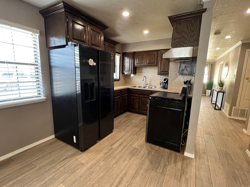 4605 Cherokee Dr, Midland, Texas image 12