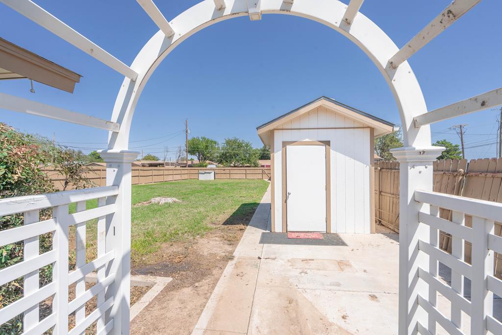 1002 Denton St, Midland, Texas image 18