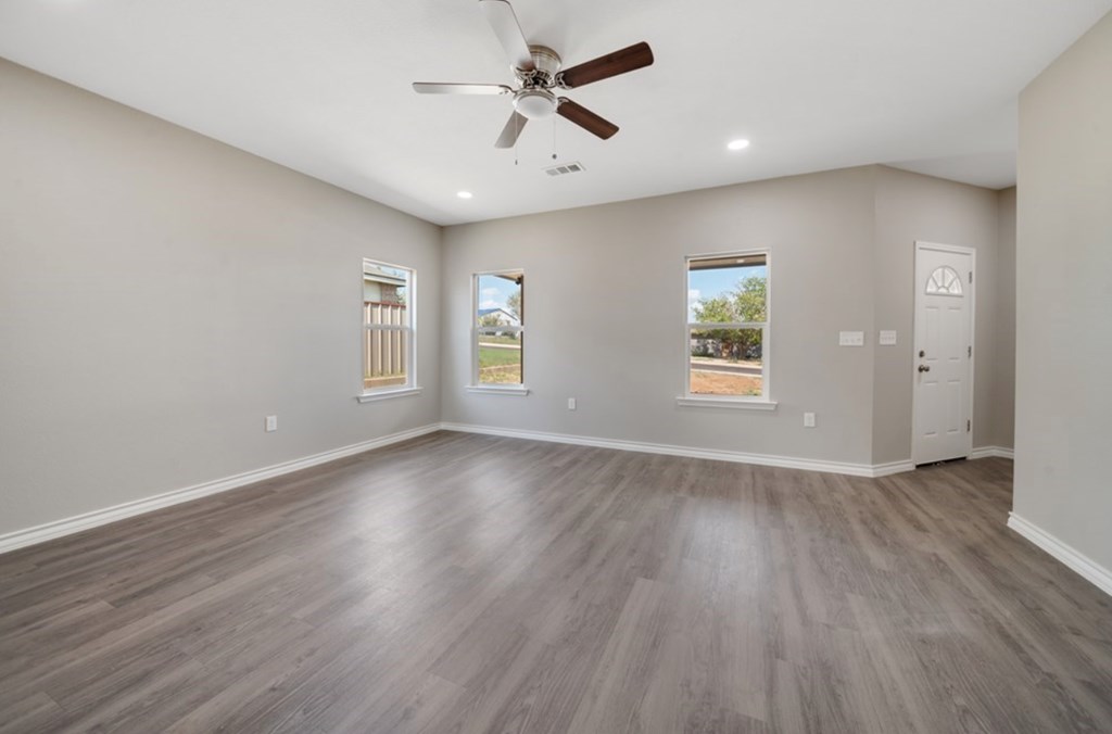 1210 Marijo, Big Spring, Texas image 3