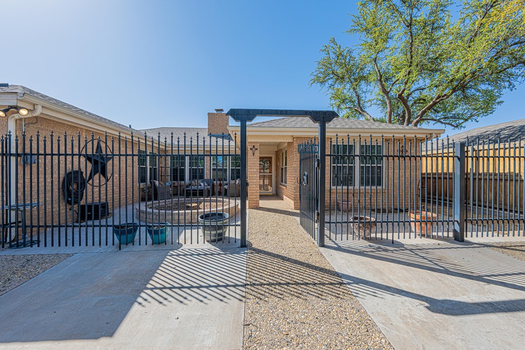 2411 Castleford Rd, Midland, Texas image 5