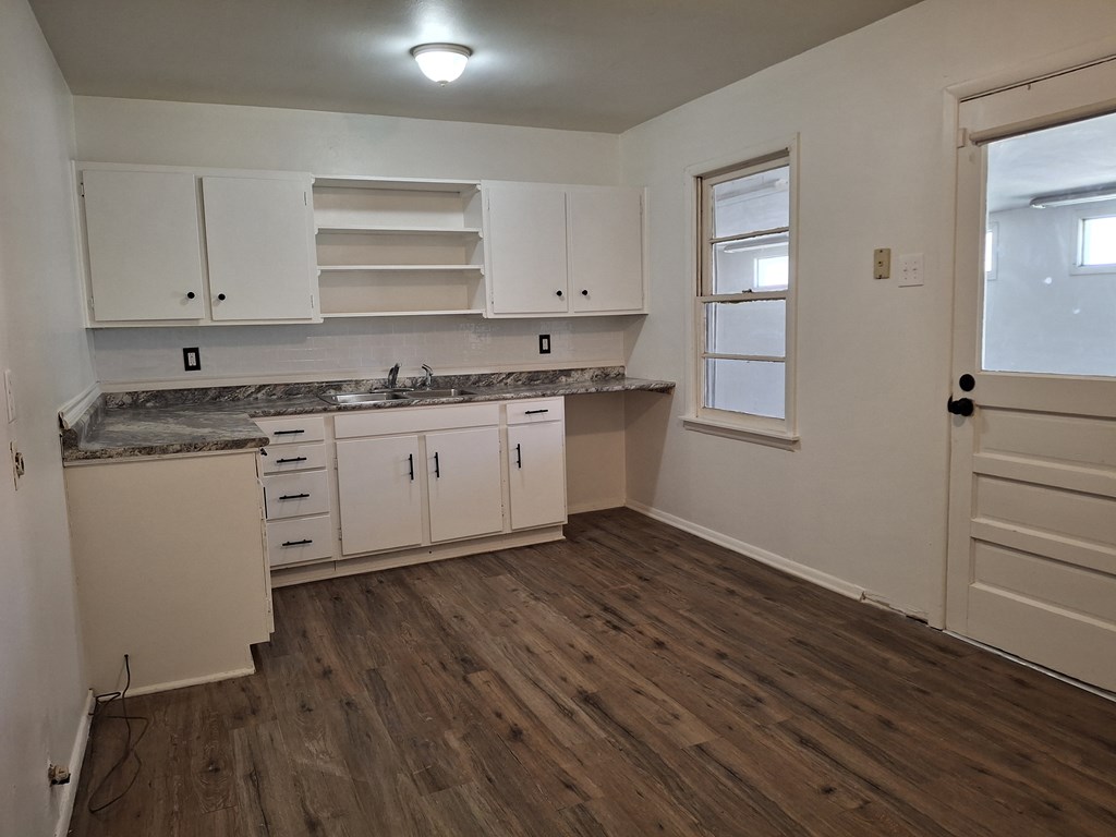 4102 Ave U, Snyder, Texas image 3