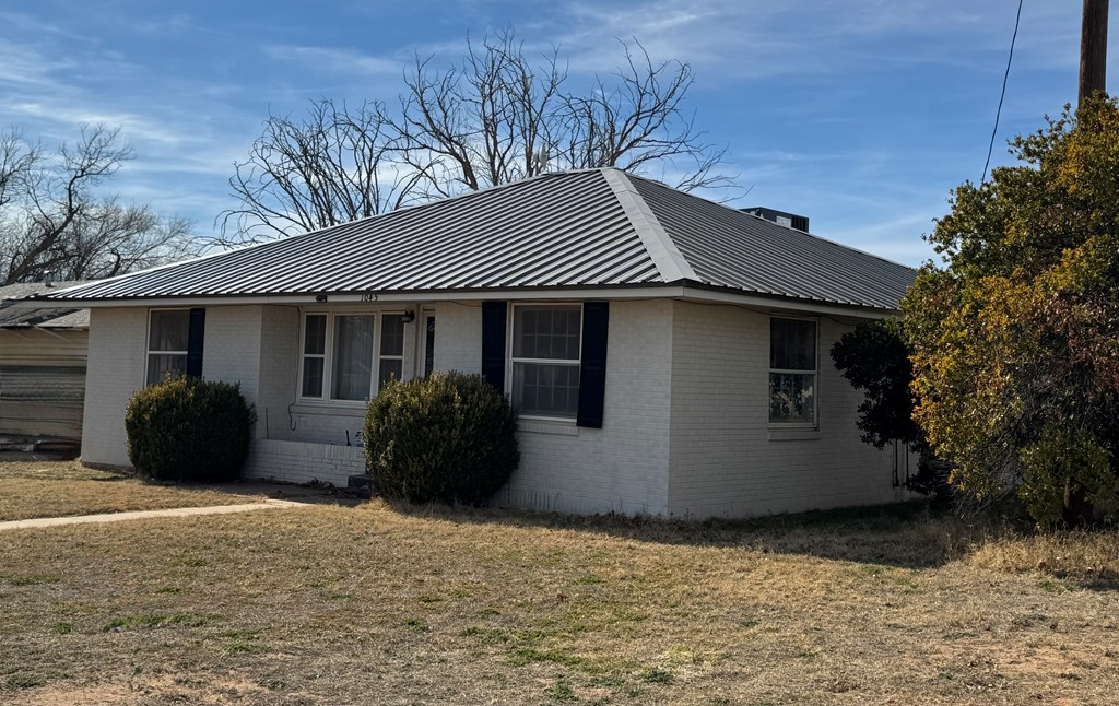 1045 Vine Ave, Colorado City, Texas image 2