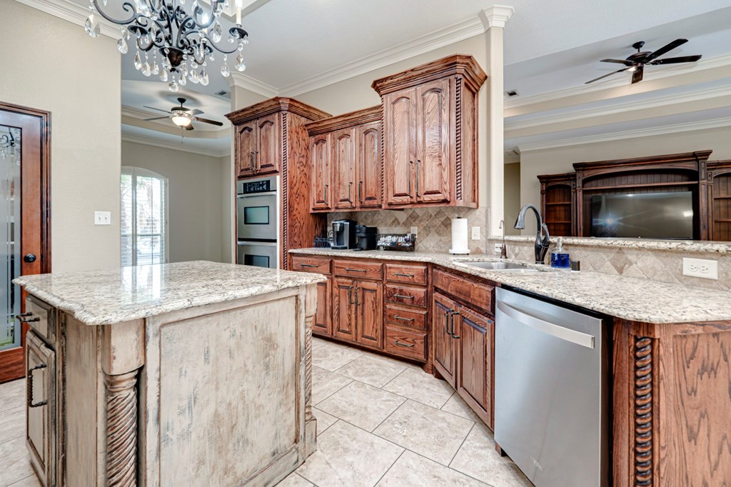 2811 Savoy, Midland, Texas image 14