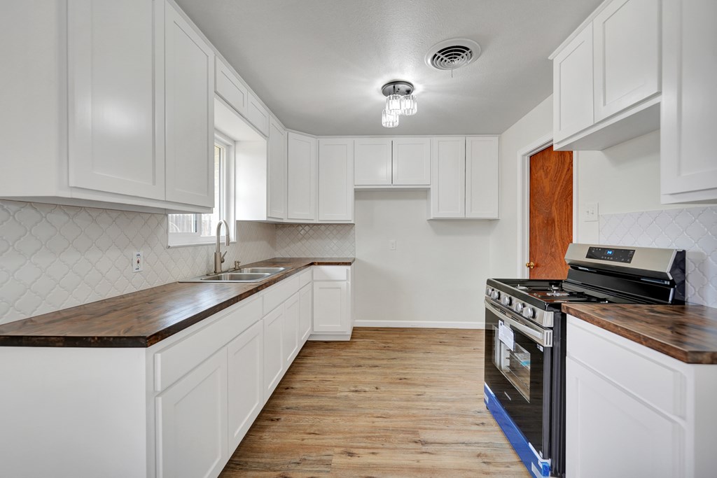 1722 E Oak Ave, Midland, Texas image 3